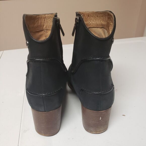 UGG Women’s Black Leather Chunky Heel Round Toe Ankle Boots Size 9 PO Good - Picture 9 of 11